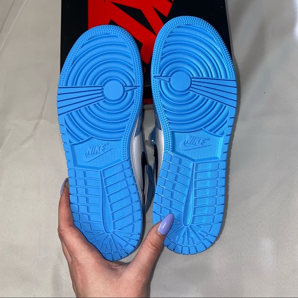 Nike Air Jordan 1 High OG GS University Blue 5Y - Picture 3 of 6